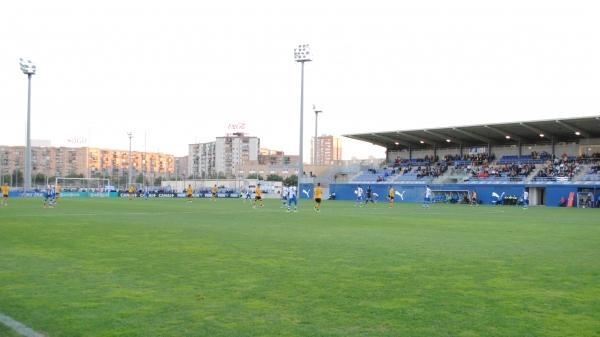 FRE] - Deportiva Dani Jarque, campo