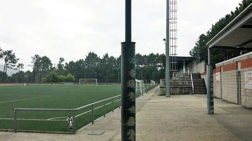 Campo Municipal de Lombáns