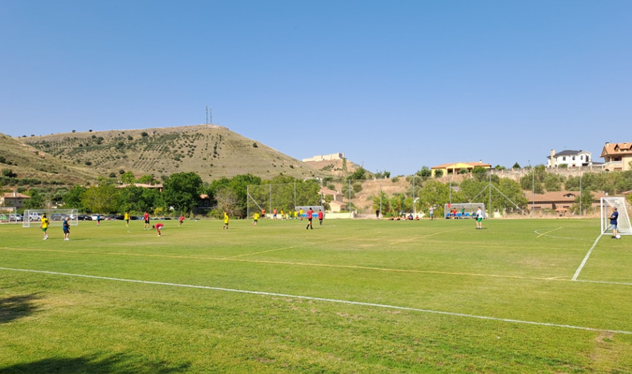 Campo de Fútbol Municipal Valtituero